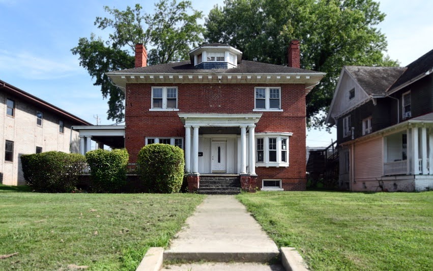 1421 5th Ave. - 1
